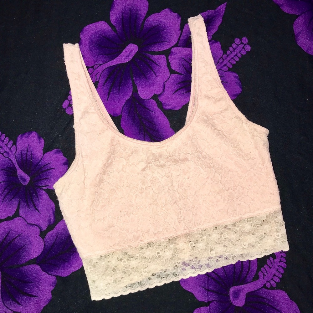 Cute Abercrombie & Fitch Lace Crop Top